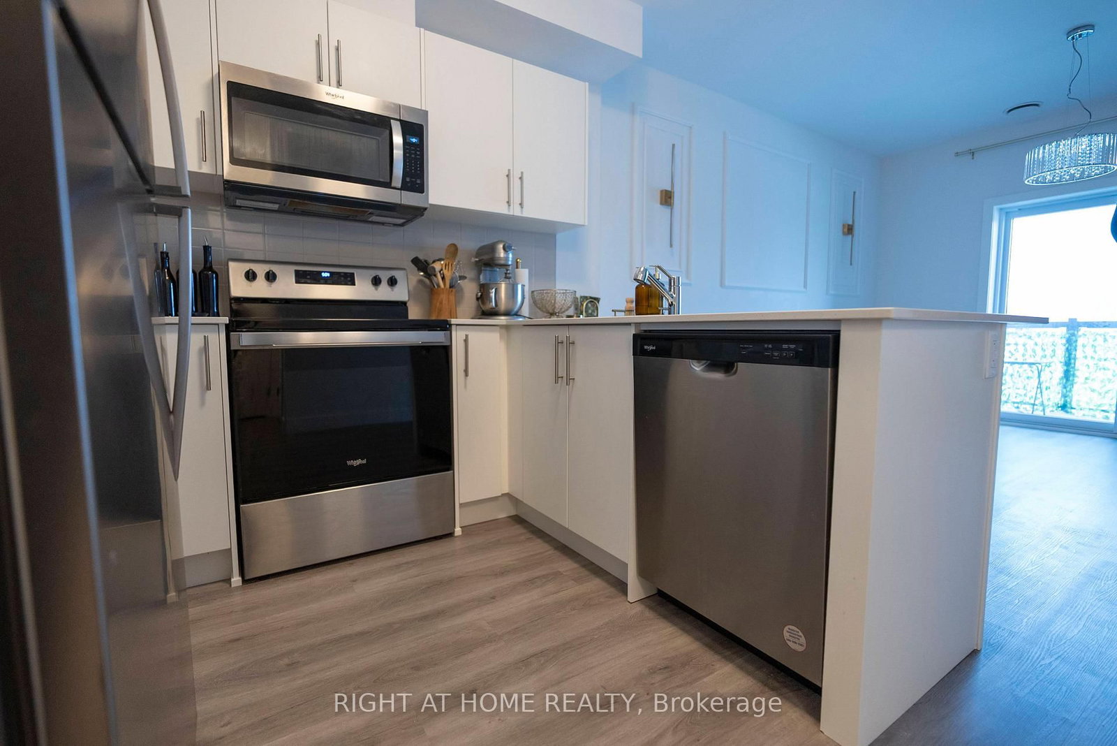 1000 Lackner Place Place E, Unit 302 - Photo 14