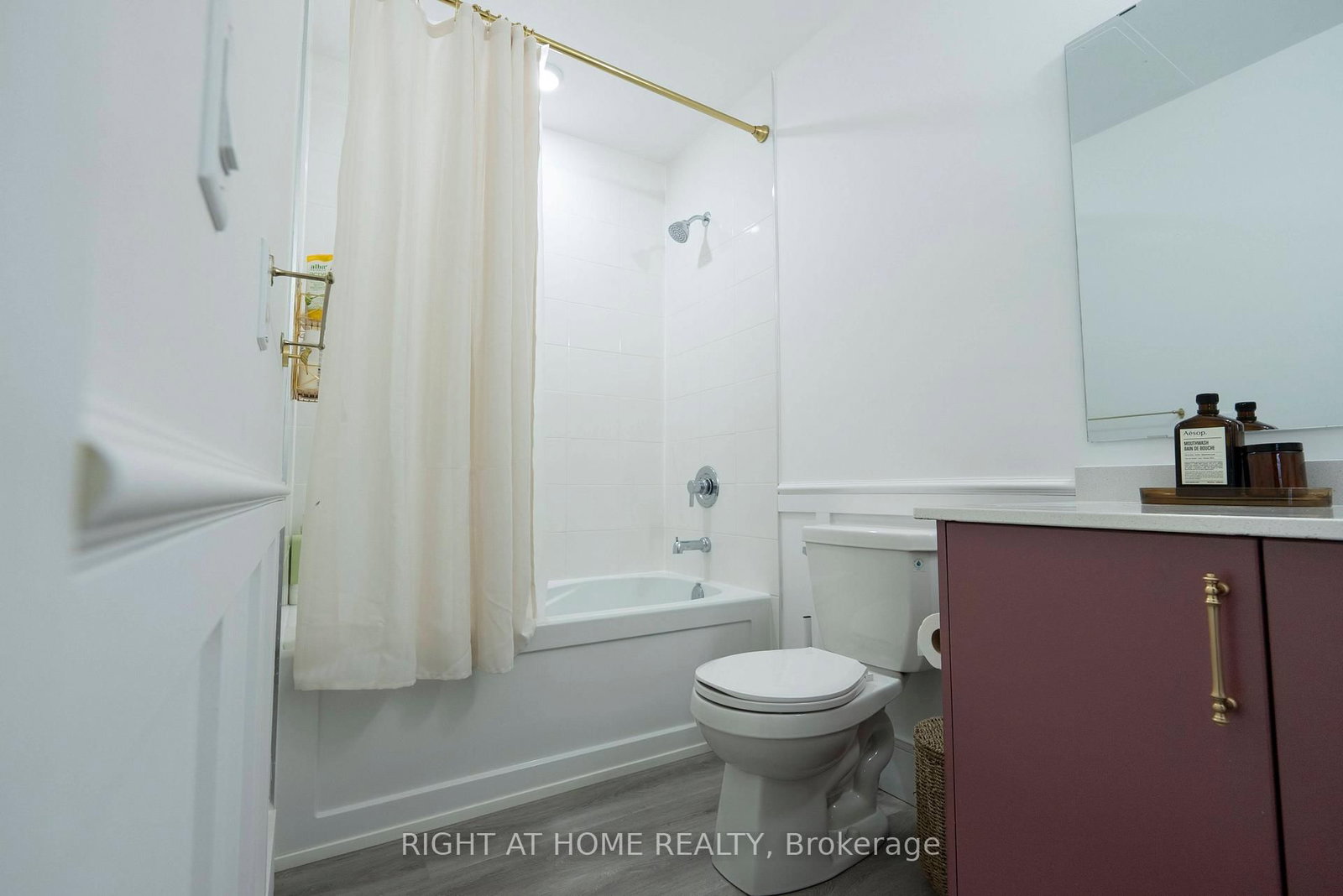 1000 Lackner Place Place E, Unit 302 - Photo 8