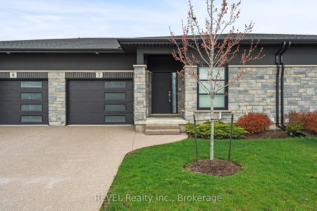 7 - 7138 PARSA Street E E