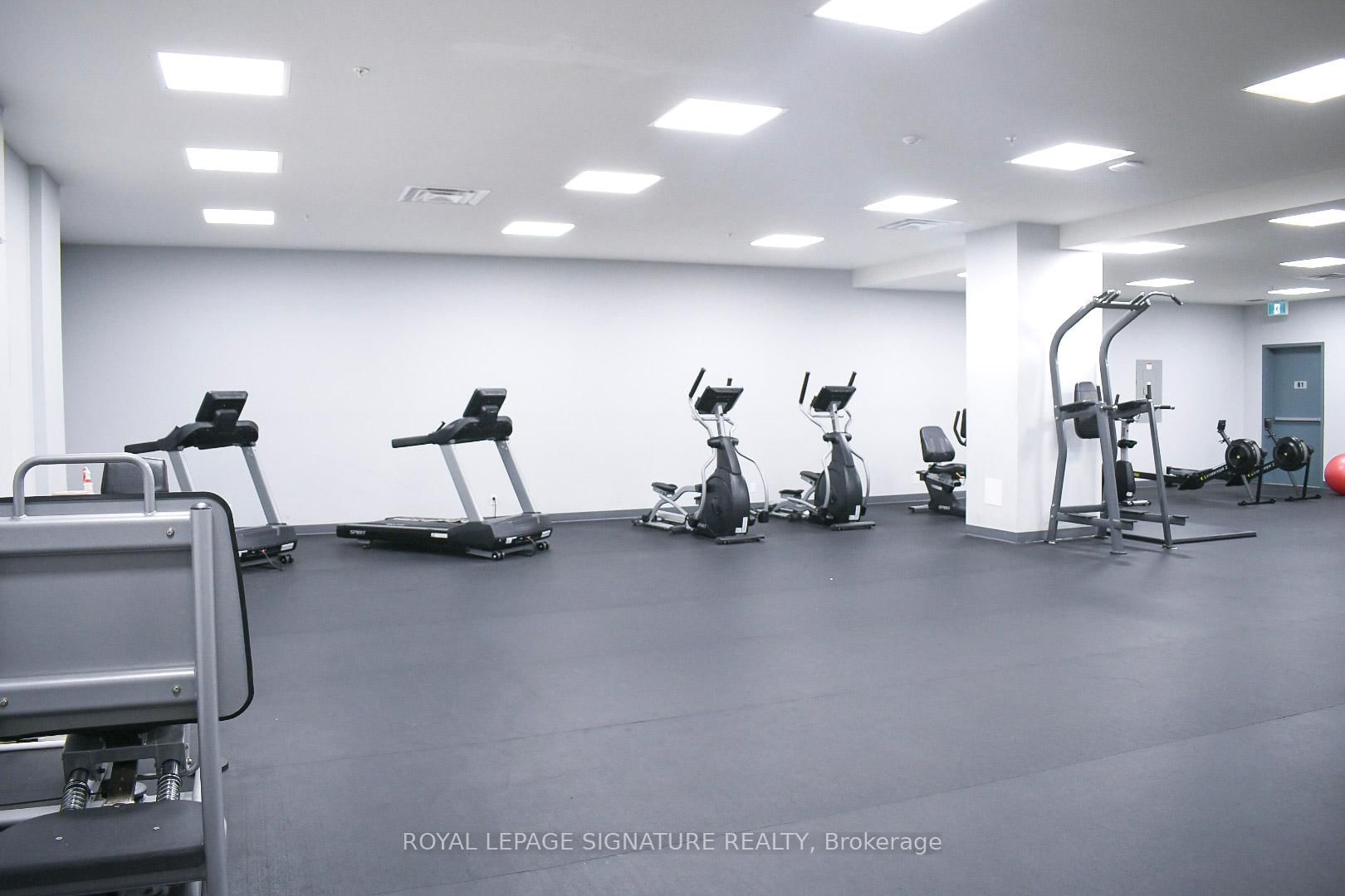 652 Princess Street, Unit 819