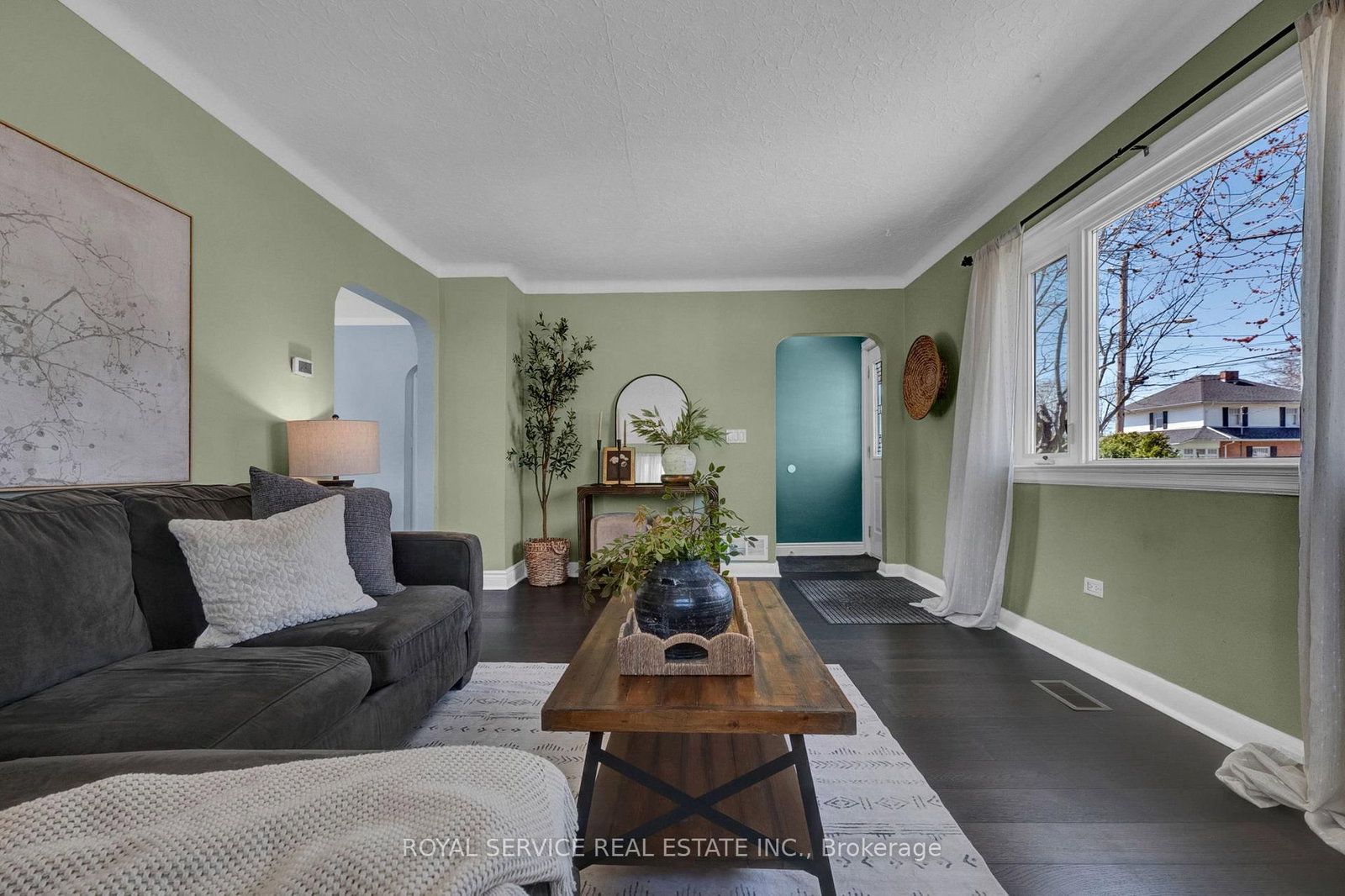 Listing Image 7