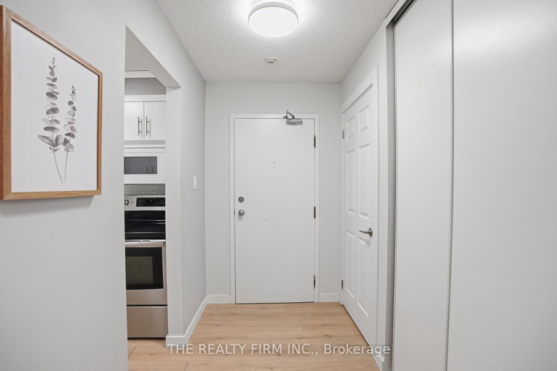 310 - 735 Deveron Cres, London South, N5Z 4X8 | Image 3