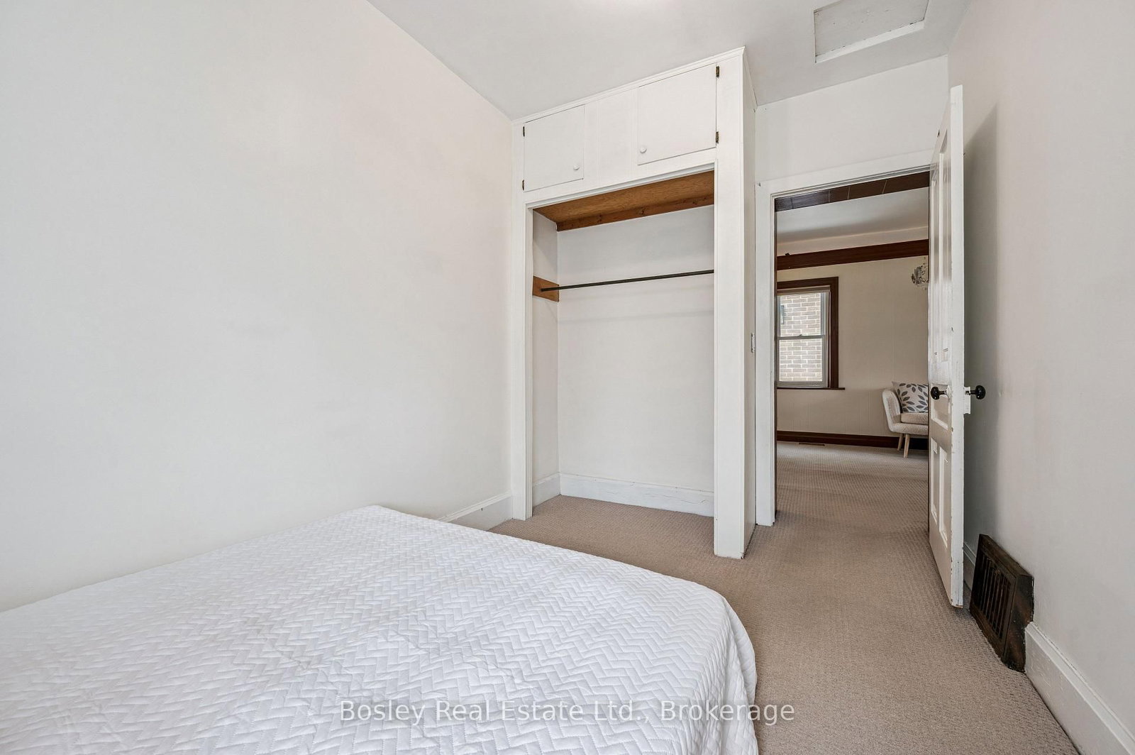 326 Exhibition Street - Photo 18