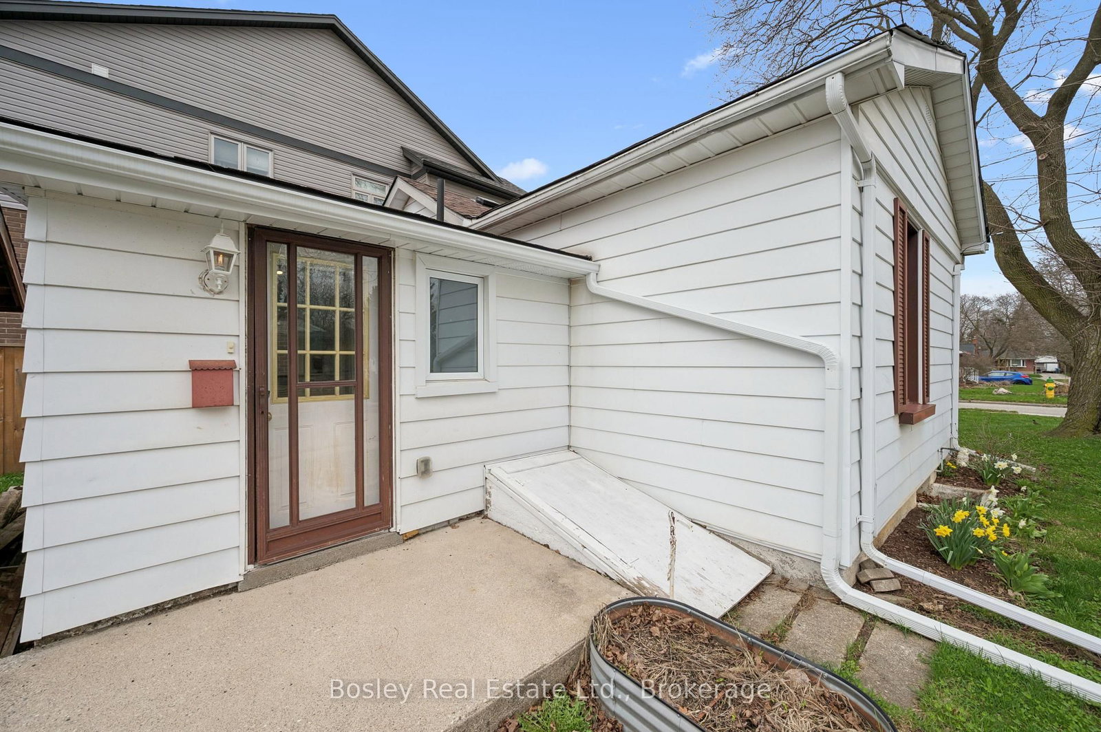 326 Exhibition Street - Photo 8