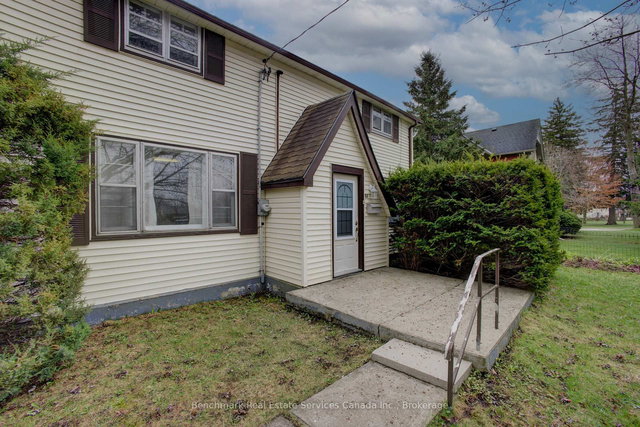 61 St. John Street S