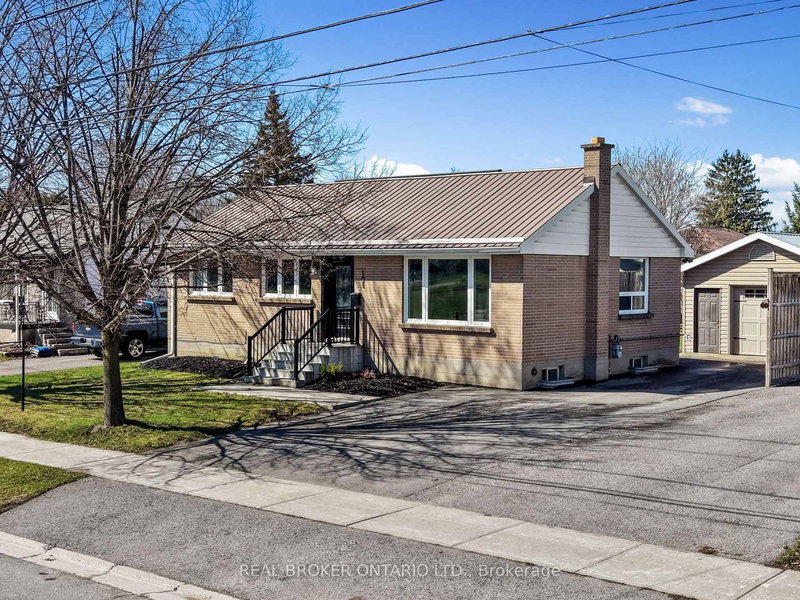 121 Goodfellow Rd E, Peterborough, K9J 5W9 | Image 2