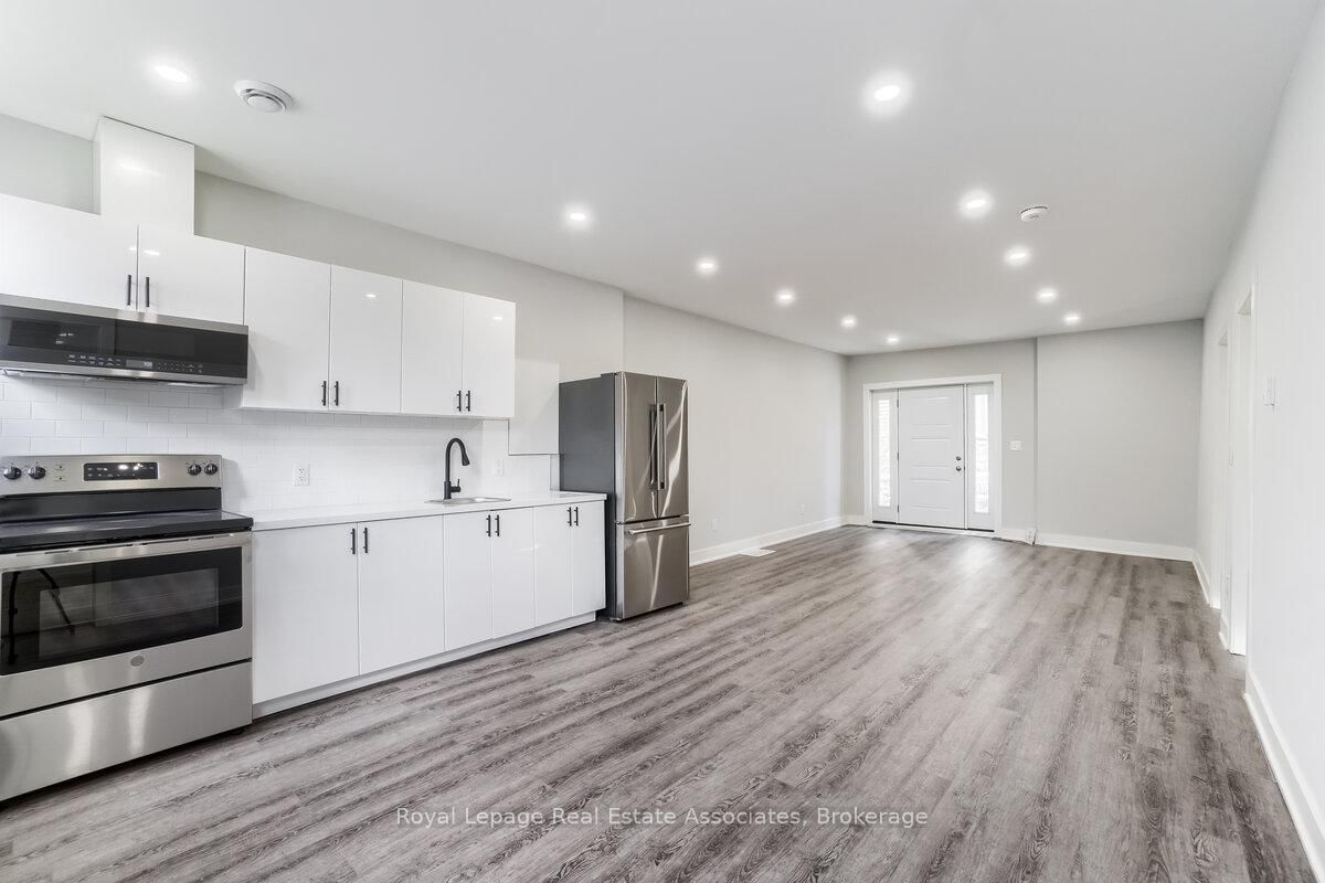 39 Welland Avenue S, Unit 2 - Photo 4