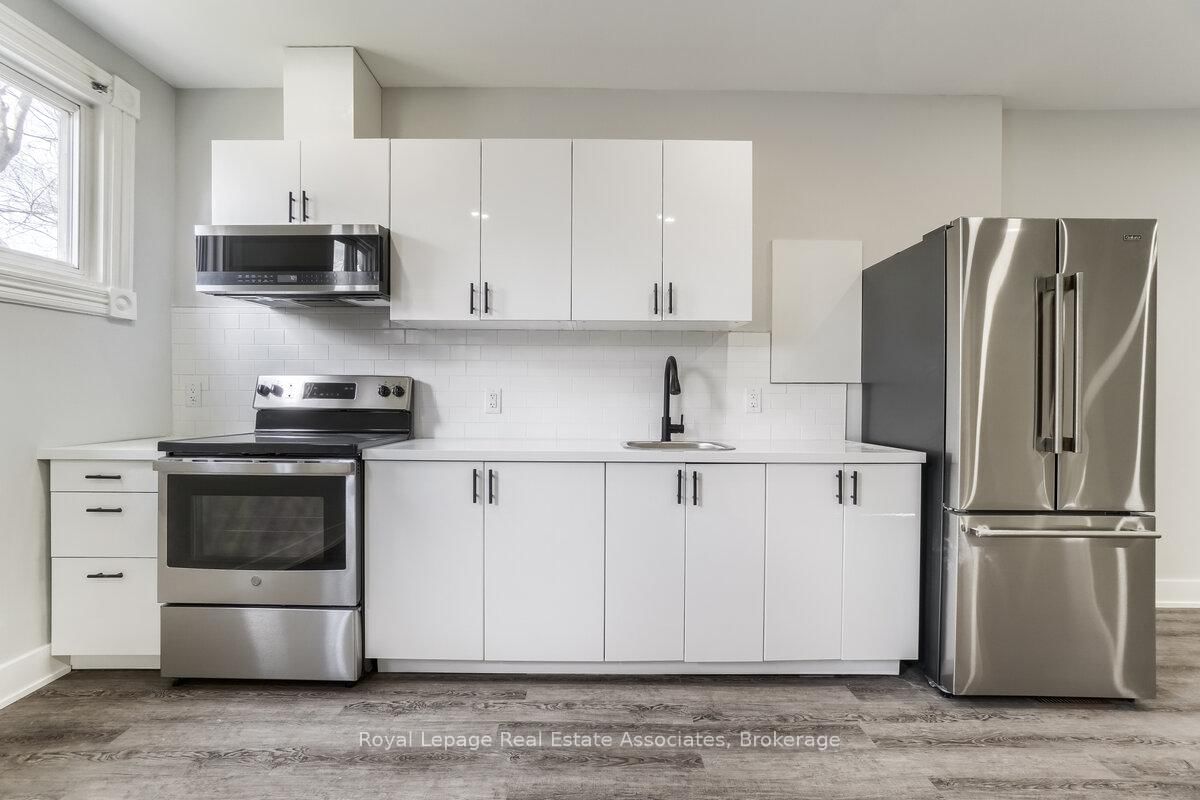 39 Welland Avenue S, Unit 2 - Photo 7