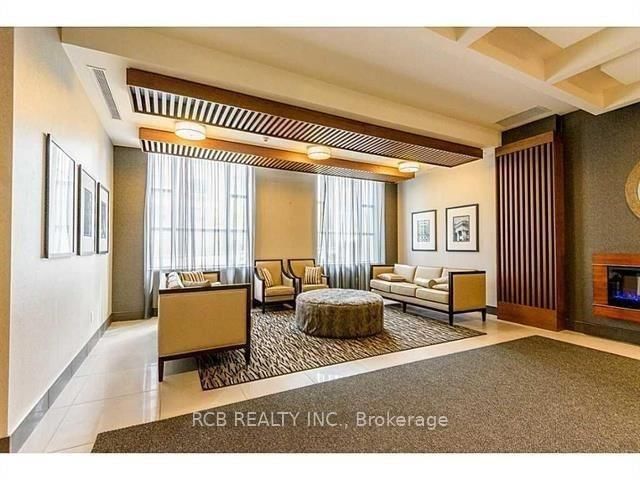 150 Main Street W, Unit 302 - Photo 3