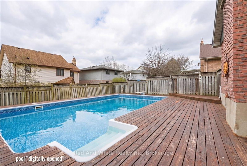 110 Milton Ave W, Cambridge, N3C 3W5 | Image 2