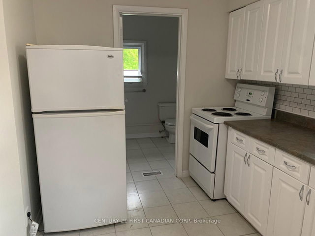 Apt 3 - 359 Princess Avenue