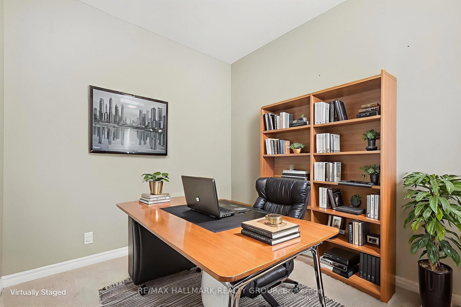 205 Bolton Street, Unit 315 - Photo 2