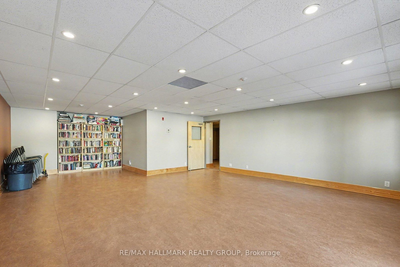 205 Bolton Street, Unit 315 - Photo 20