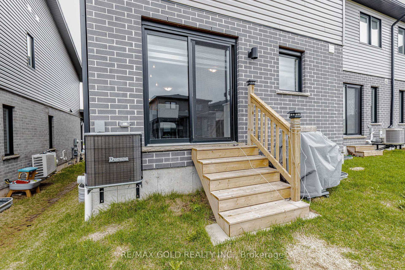 18 Wilkinson Avenue - Photo 50