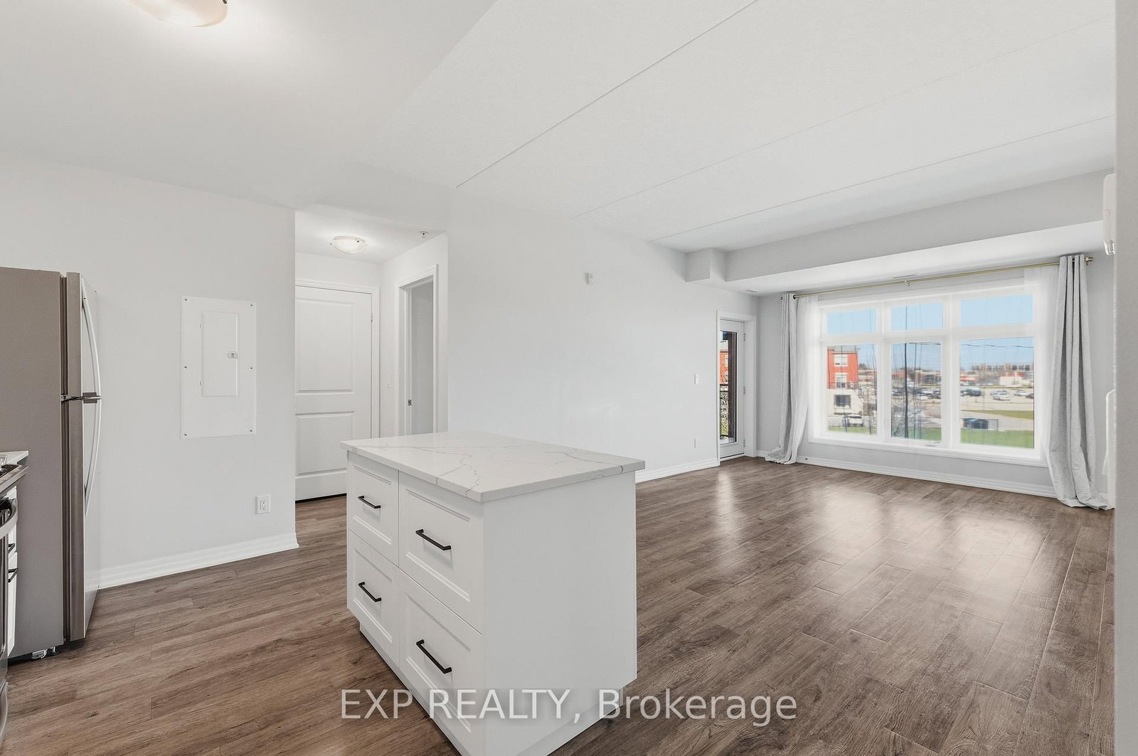 195 Commonwealth Street, Unit 206 - Photo 8