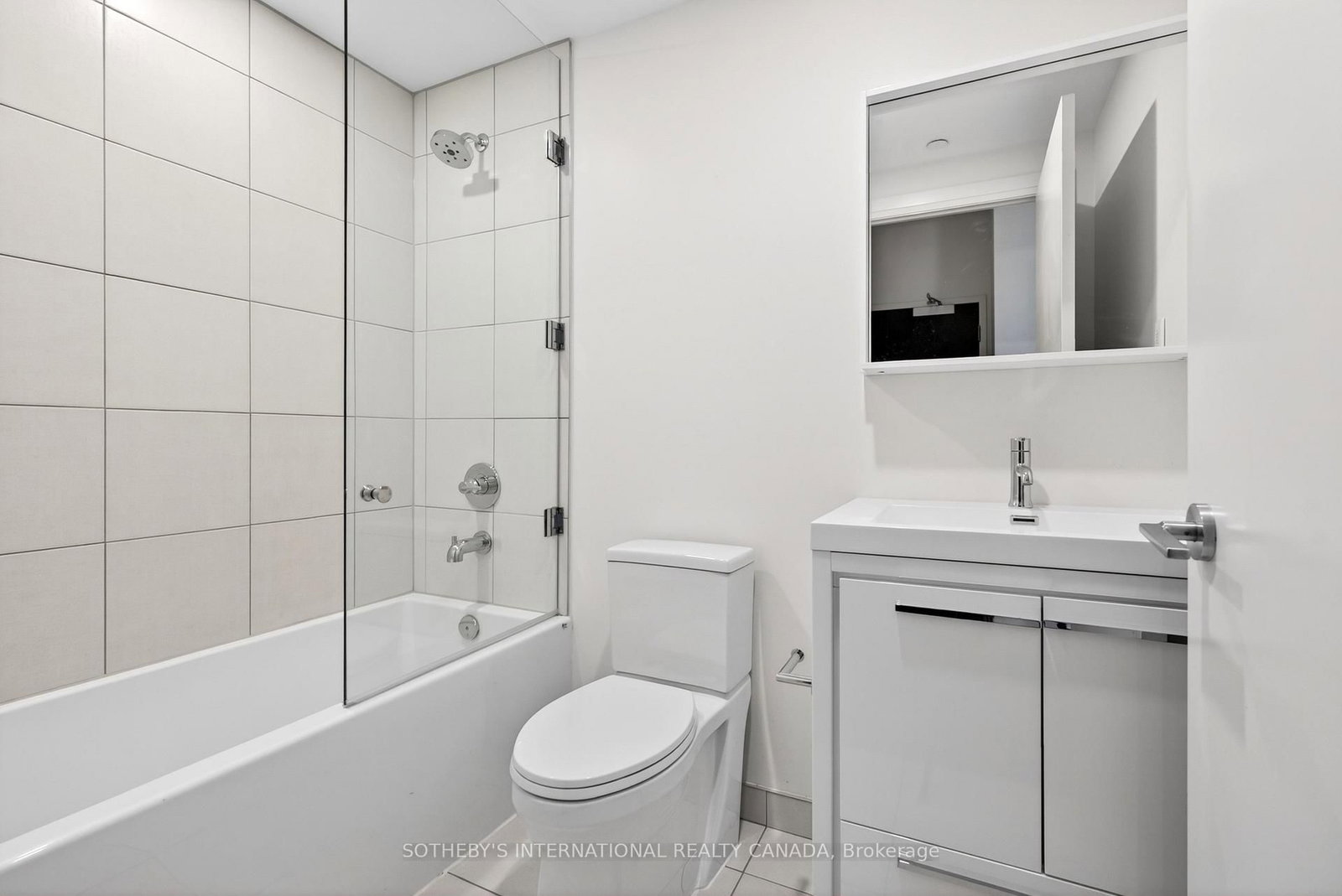 212 King William Street E, Unit 313 - Photo 17