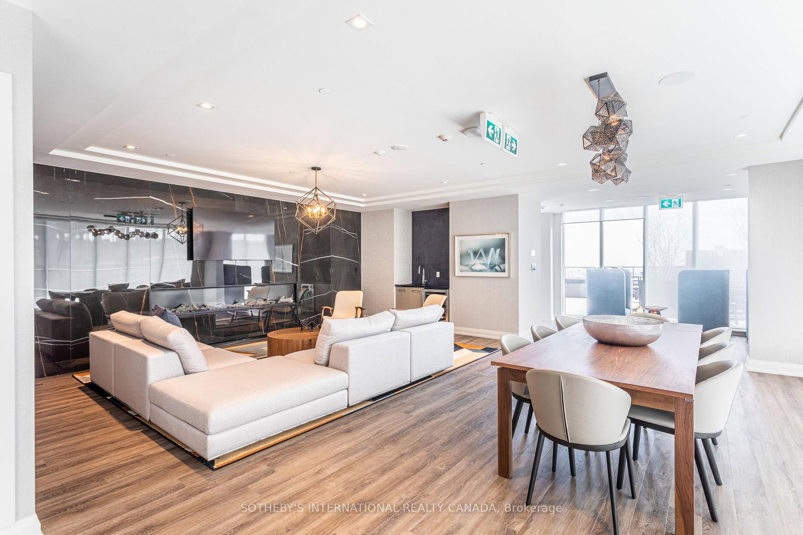 212 King William Street E, Unit 313 - Photo 32