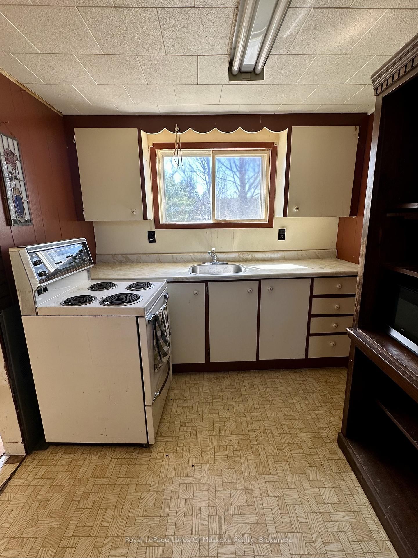 1080 St. Peter's Road • Algonquin Highlands, ON photo 11