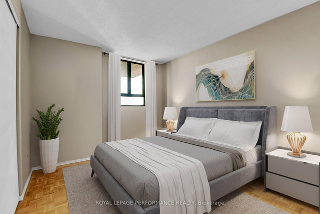 1107 - 475 Laurier Avenue W W