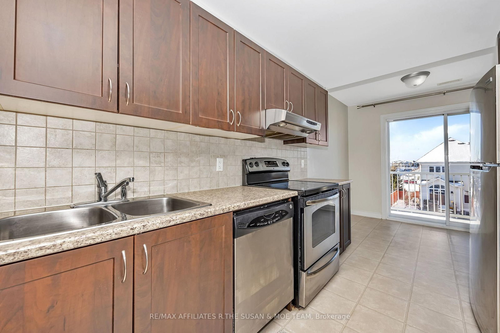 753 Lakeridge Drive - Photo 16