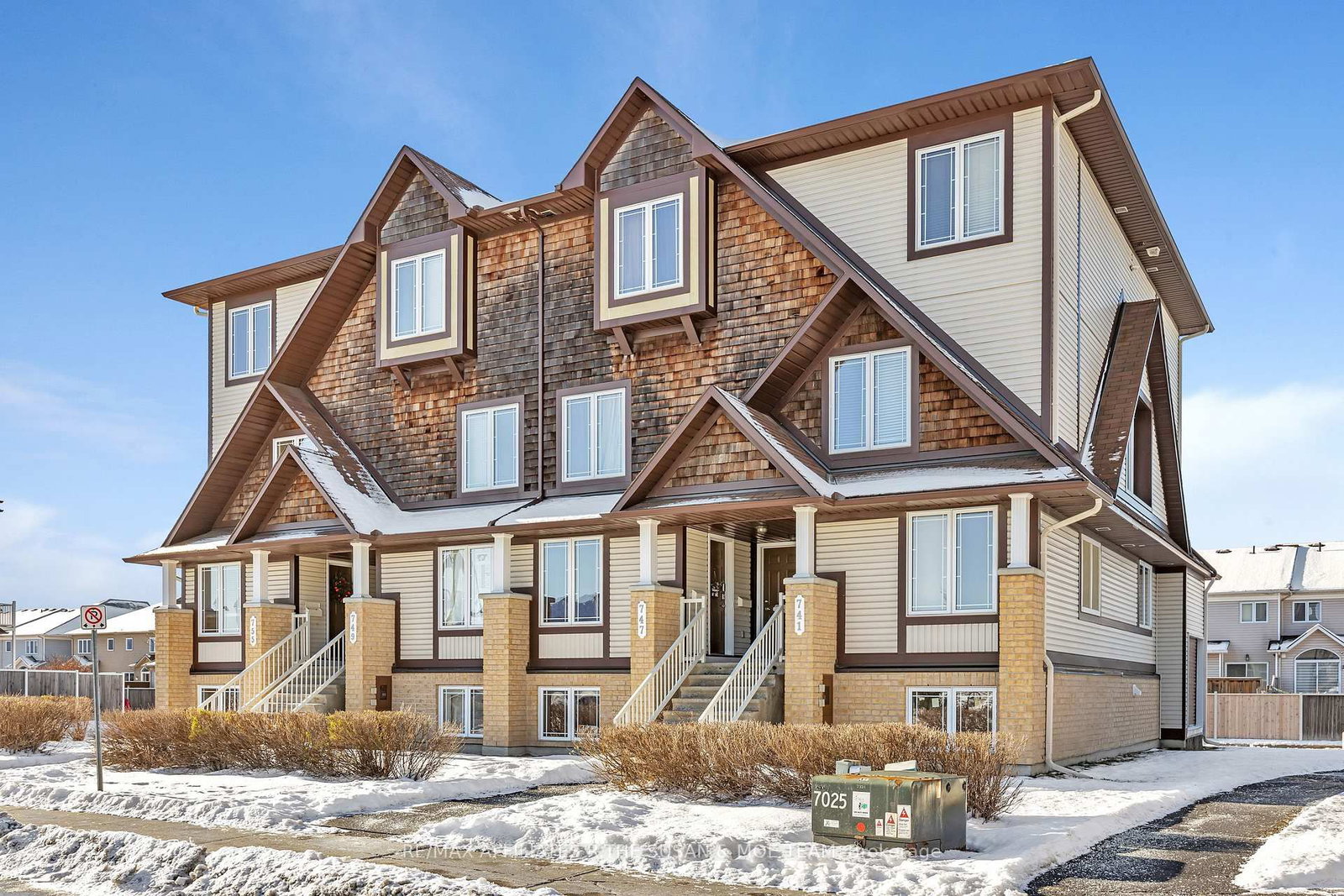 753 Lakeridge Drive - Photo 3