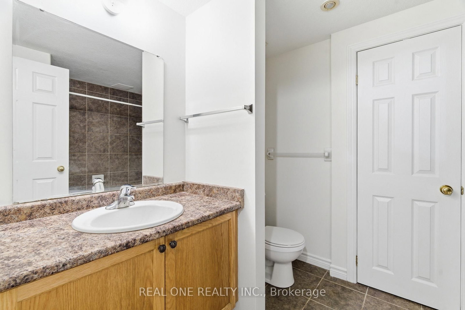 132 Dawn Avenue, Unit Basement - Photo 12