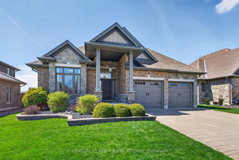 home for sale on 418 Macdonald Street