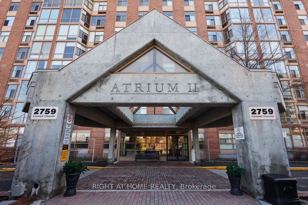 2759 Carousel Crescent, Unit 909