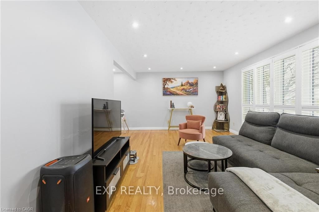 364 Roselawn Place - Photo 4