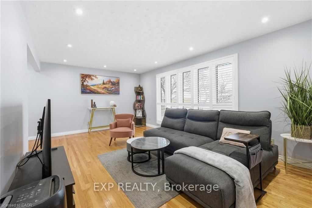 364 Roselawn Place - Photo 5