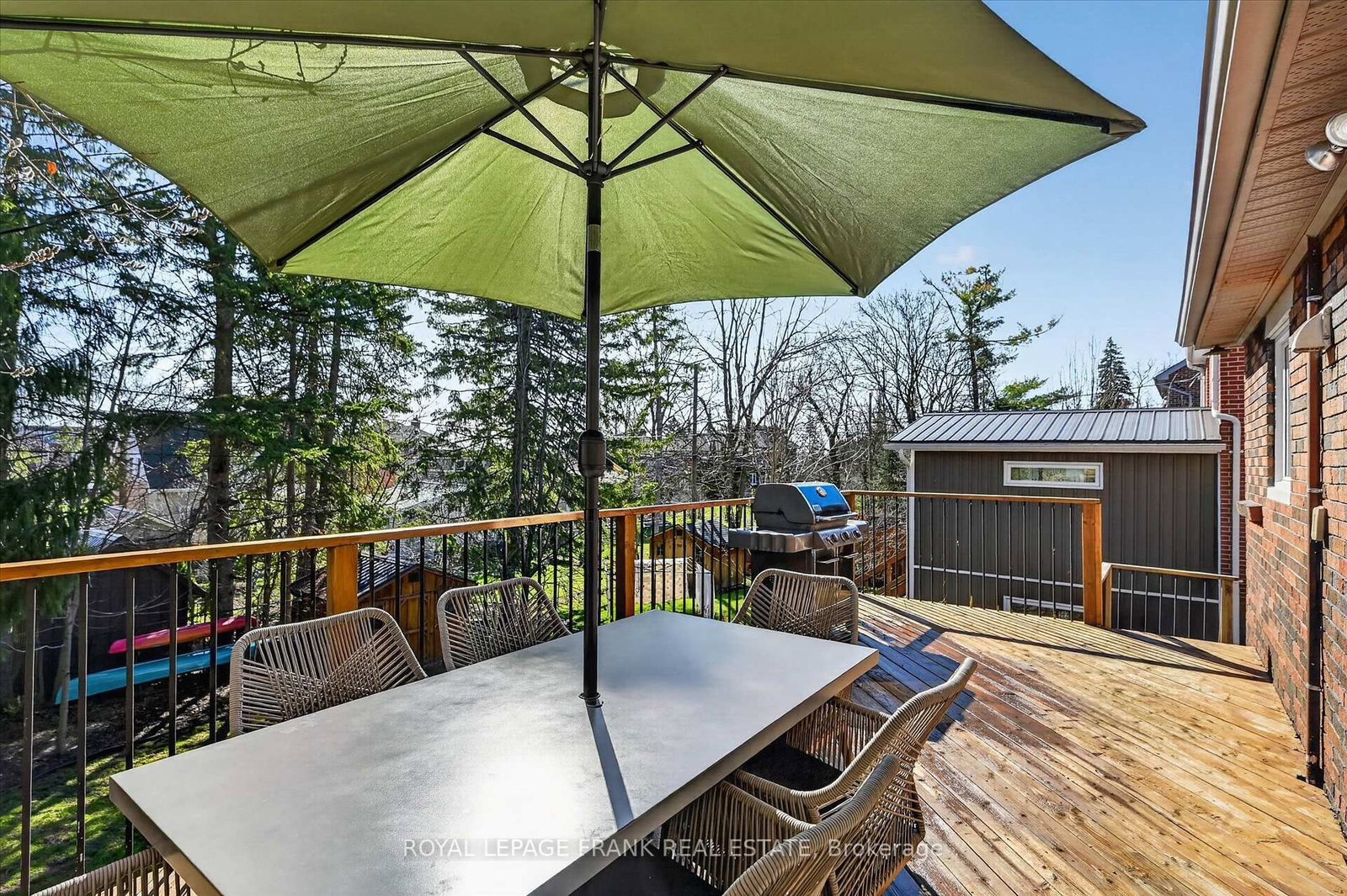 Detached House for sale at 452 Gordon Avenue, Peterborough, Ontario, K9J 6G5 - Town Ward 3 - MLS: X13019524