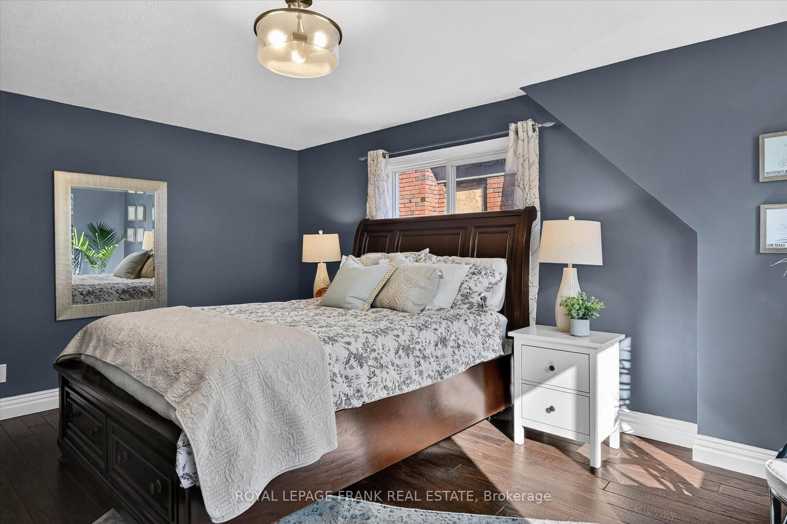 Detached House for sale at 452 Gordon Avenue, Peterborough, Ontario, K9J 6G5 - Town Ward 3 - MLS: X13019524