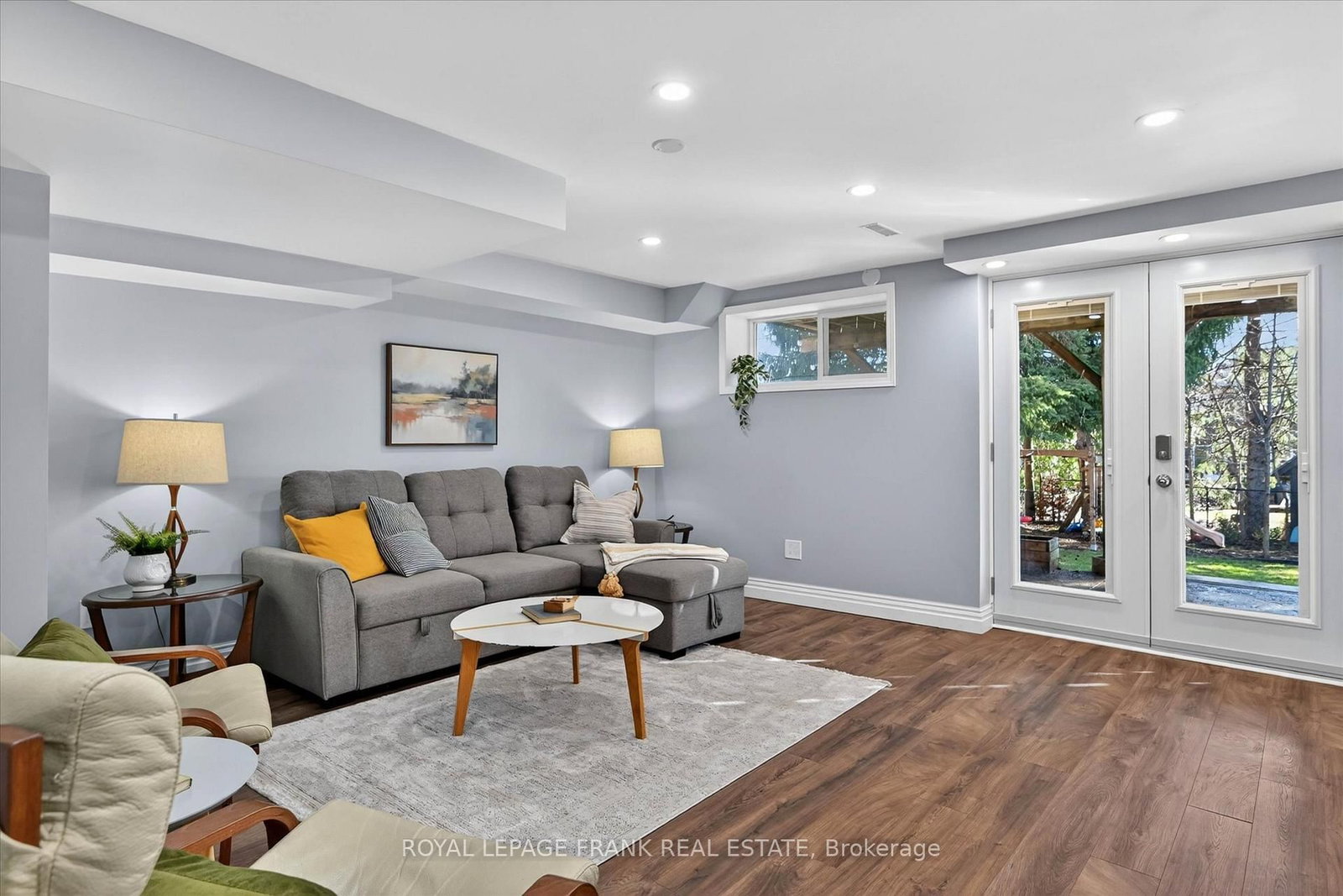 Detached House for sale at 452 Gordon Avenue, Peterborough, Ontario, K9J 6G5 - Town Ward 3 - MLS: X13019524