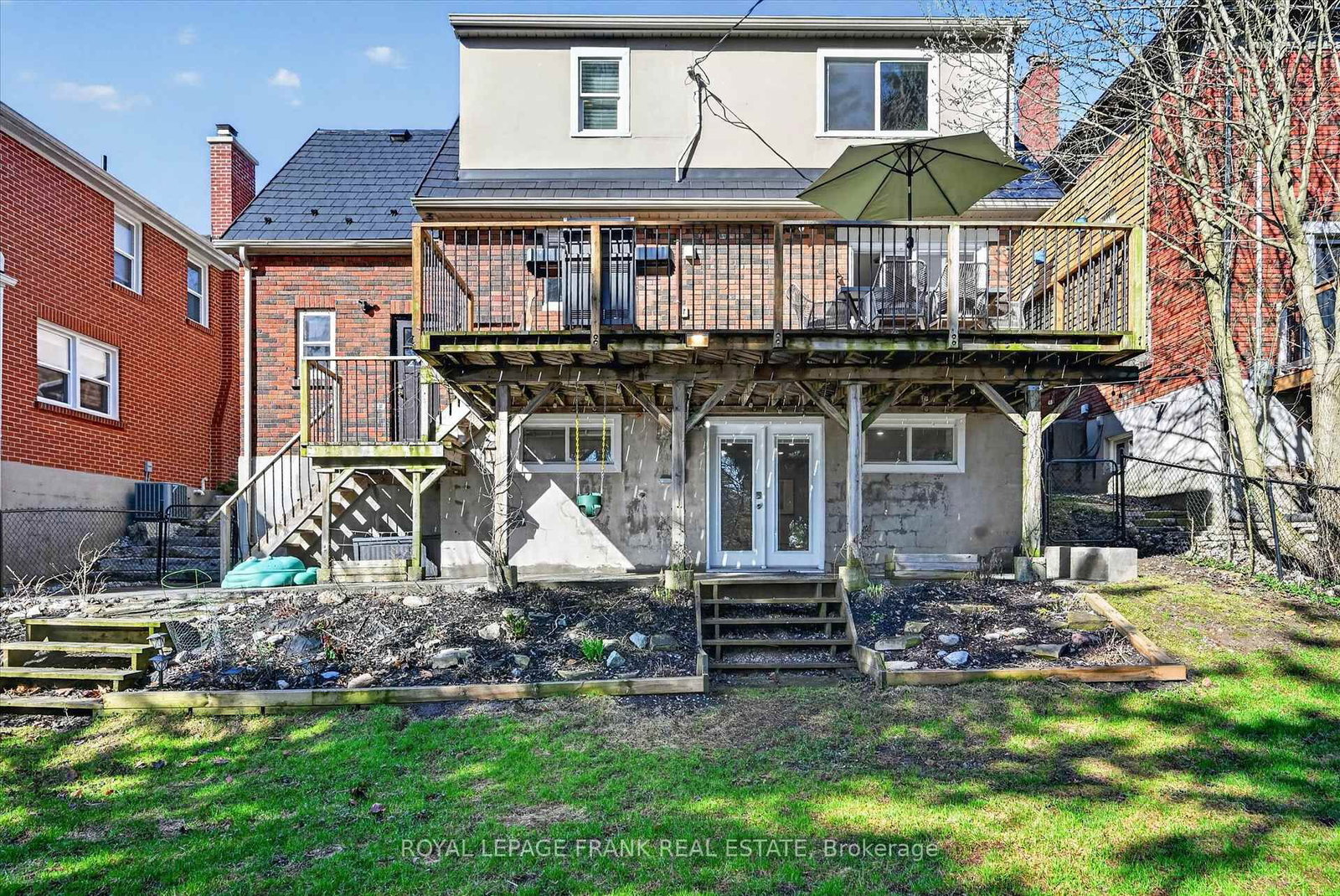 Detached House for sale at 452 Gordon Avenue, Peterborough, Ontario, K9J 6G5 - Town Ward 3 - MLS: X13019524