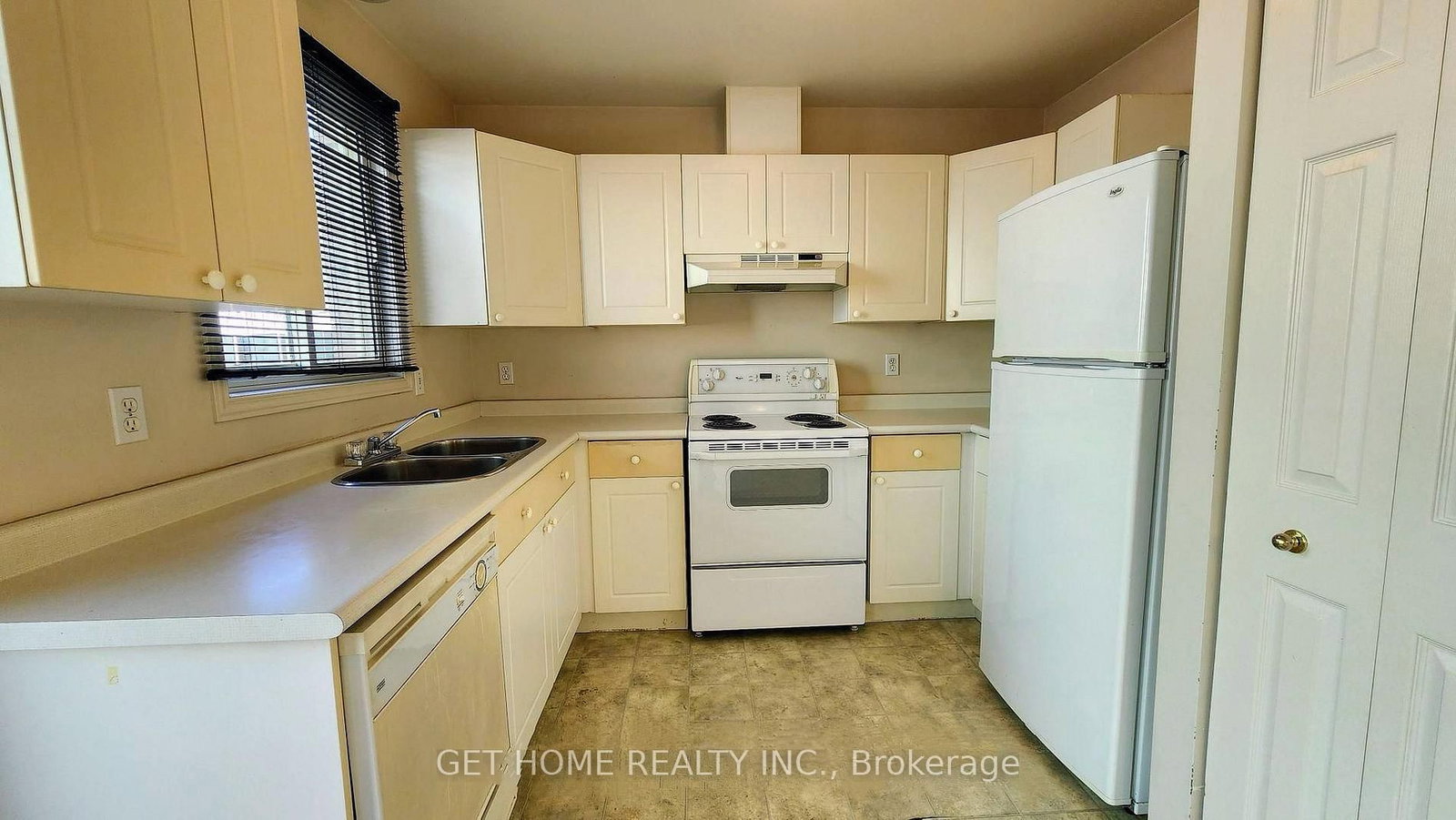 40 Burslem Street, Unit 7 - Photo 8