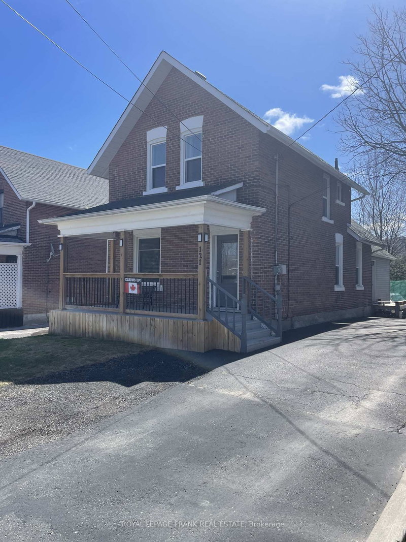 121 Durham St W, Kawartha Lakes, K9V 2R3 | Image 2