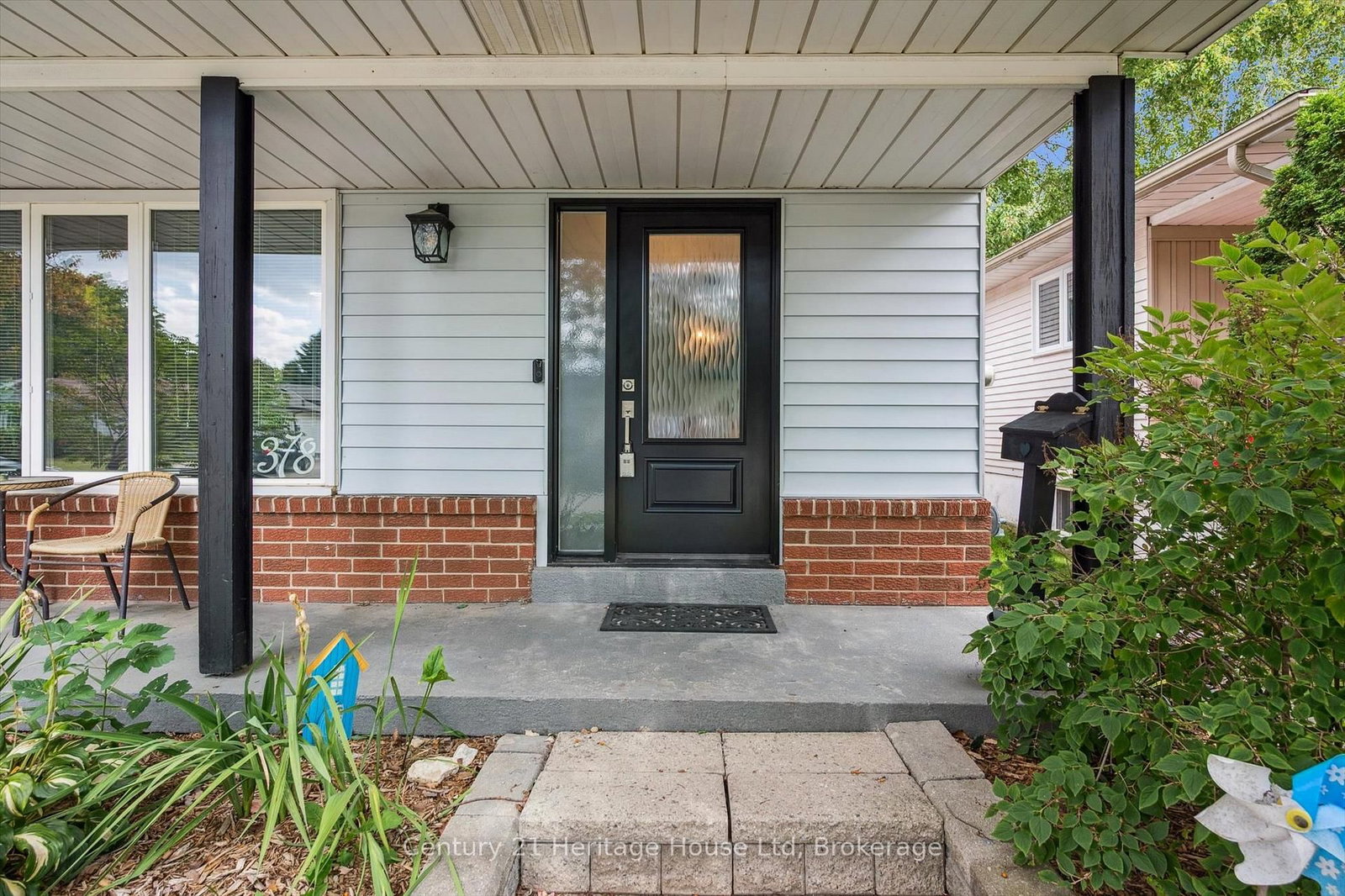 Listing Image 5