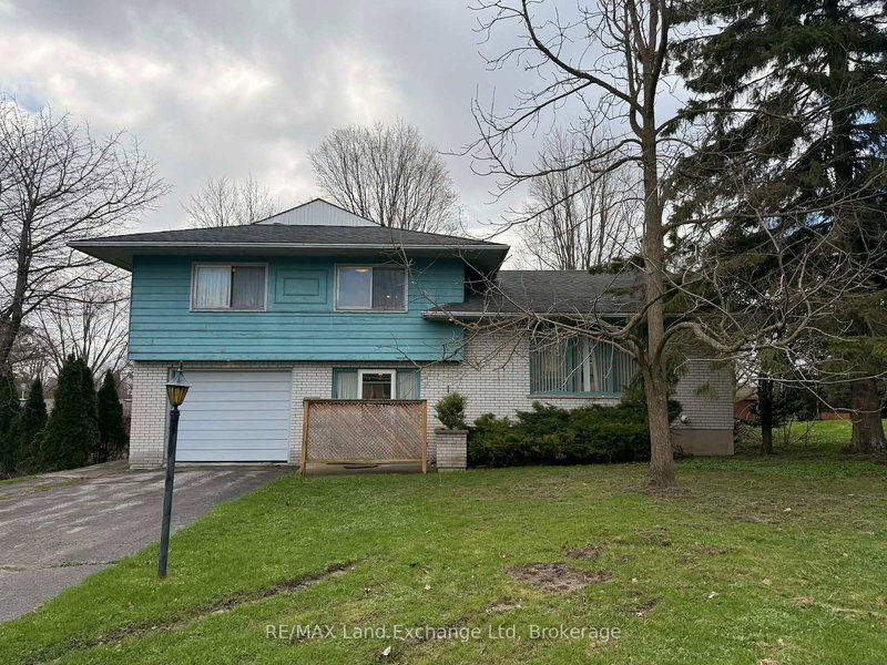 301 Summit Dr, North Huron, N0G 2W0 | Image 2