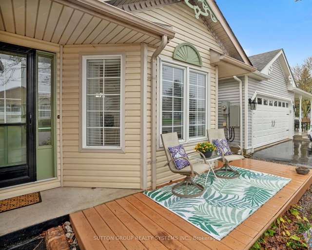 21 Long Point Boulevard