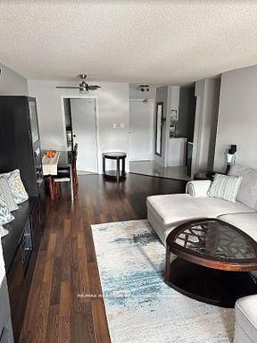 213 - 1 Jacksway Cres, London North, N5X 3T5 | Image 3