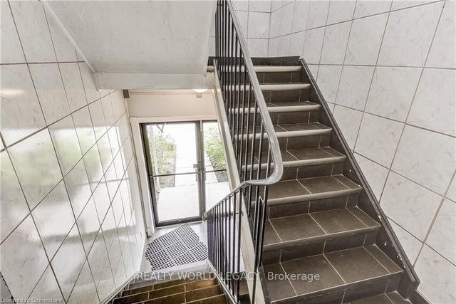 8 - 119 Cedar Street S