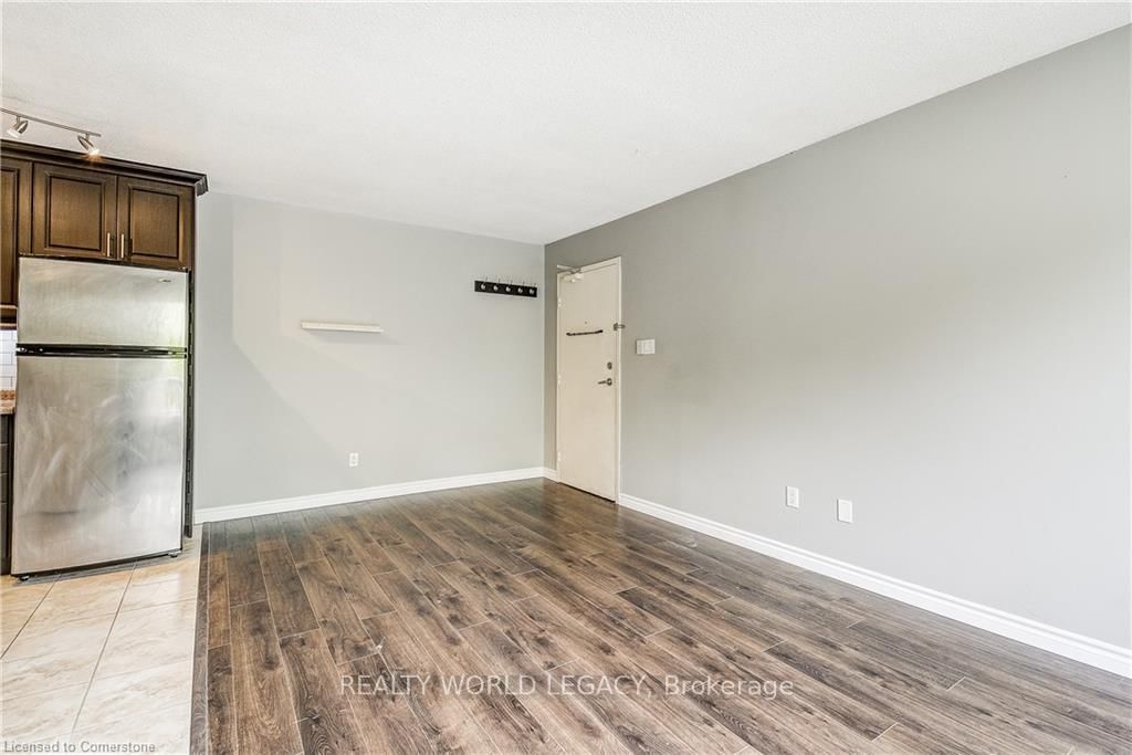 119 Cedar Street S, Unit 8 - Photo 6