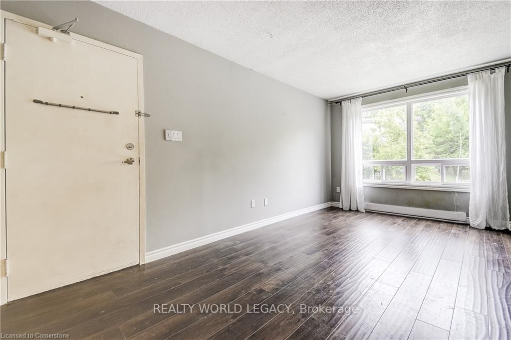 119 Cedar Street S, Unit 8 - Photo 8