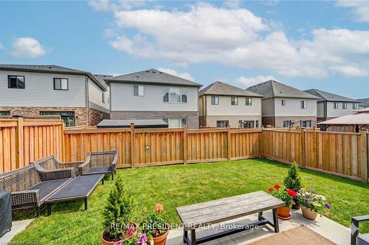 552 Florencedale Crescent - Photo 41