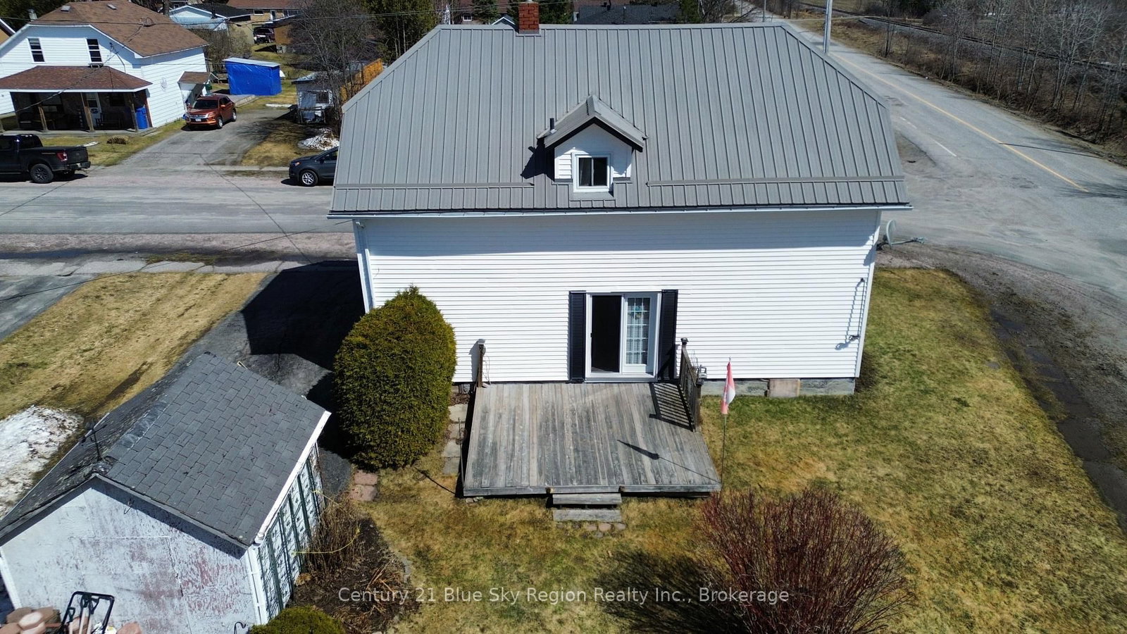 19 Gingras Avenue • West Nipissing, ON photo 23