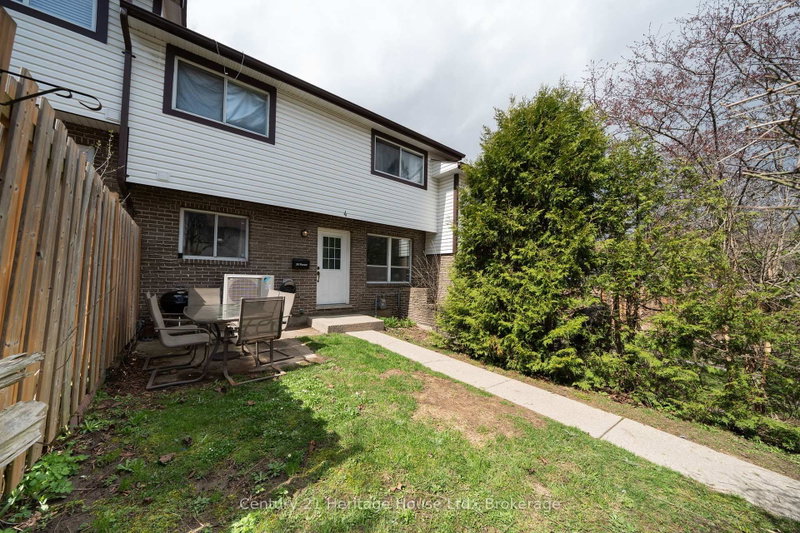 4 - 391 Pioneer Drive