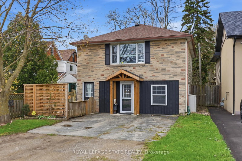 20 Peel St S, Hamilton, L9H 3E4 | Image 2