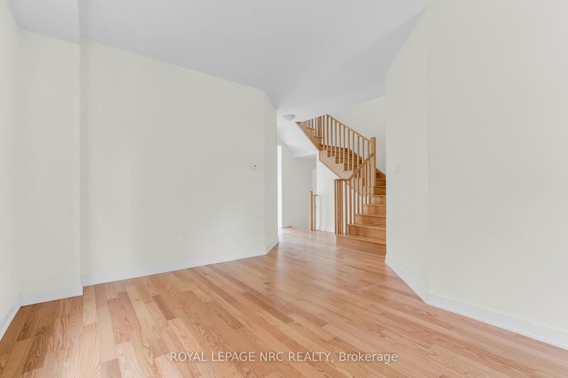 59 Stern Dr, Welland, L3B 0M3 | Image 3