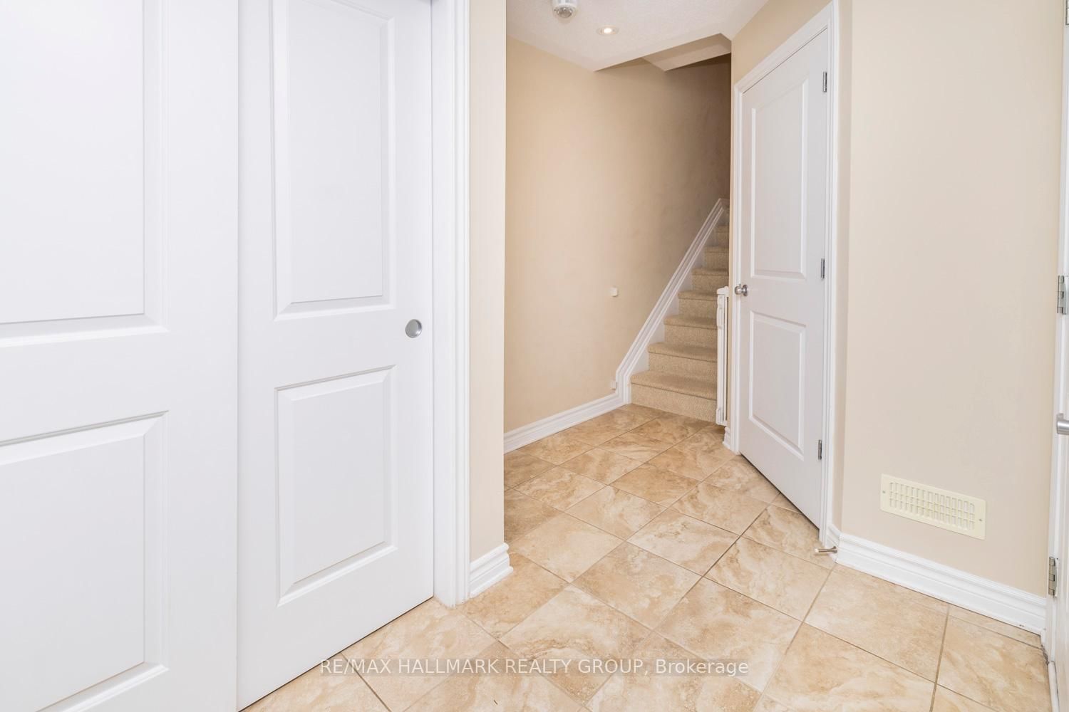 226 HALYARD Way - Photo 5