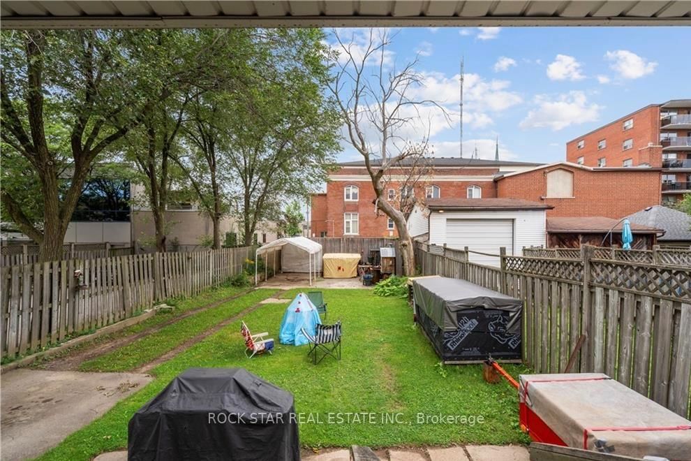 Listing Image 32